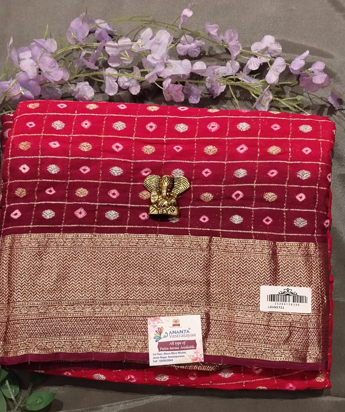 Mehandi Green Jarget Silk Saree with Bandhini Design