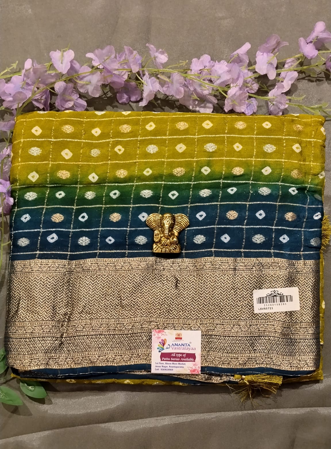 Mehandi Green Jarget Silk Saree with Bandhini Design