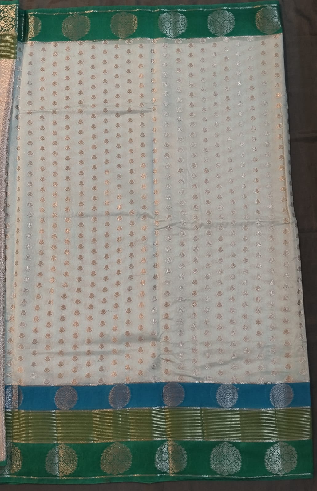 Pista Green Rangat Raw Mango Silk Saree