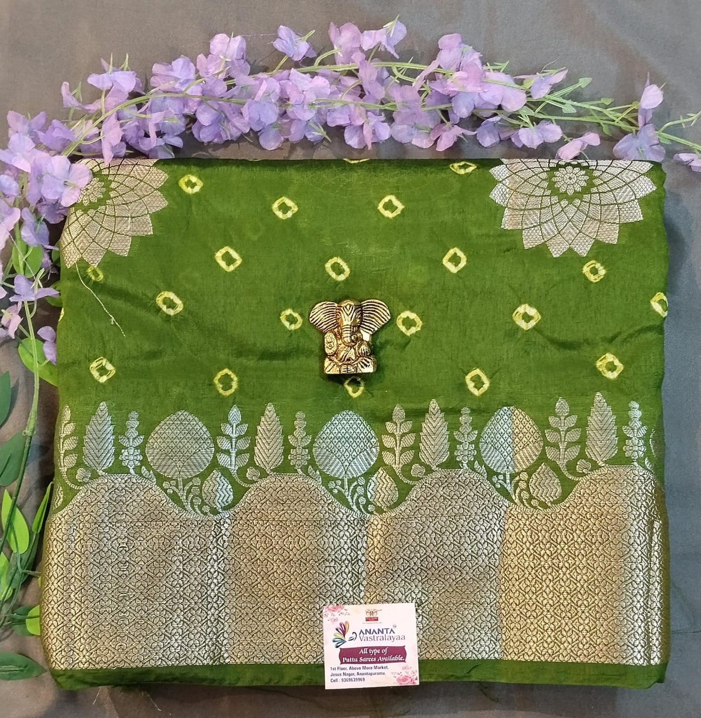 Dim Green Raw Mango Silk Saree with Bandhini Buttas