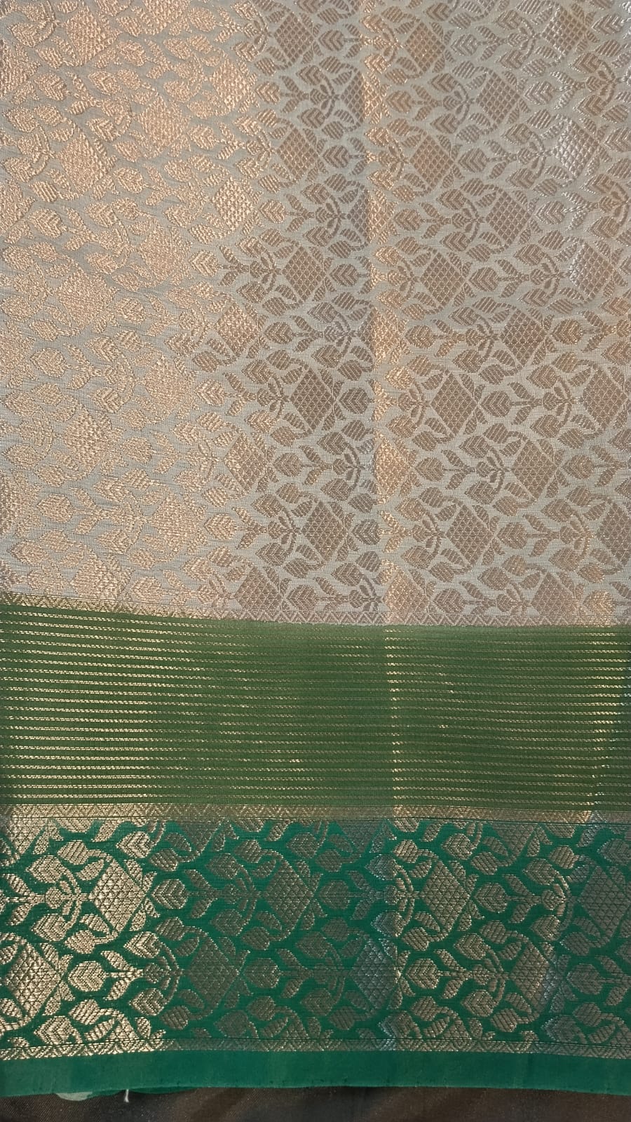 Pista Green Rangat Raw Mango Silk Saree