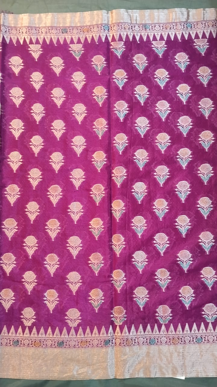 Purple Raw Mango Silk Saree with Sunflower Design