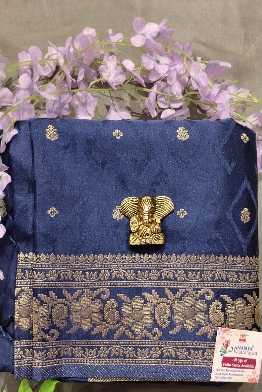 Dark Green Mushroo Silk Saree with Banarasi Border