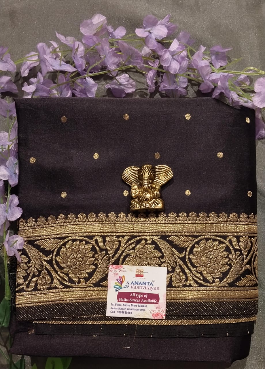 Red Mushroo Silk Saree with Gold Zari Border